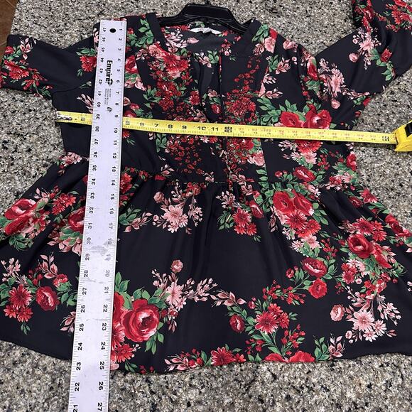 The Pioneer Woman Blouse Size Large Black Red Floral Bell Sleeve Boho Tunic Top - Picture 5 of 8